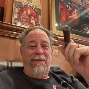 Meet your Posher, Lee